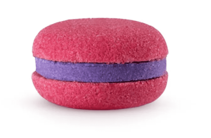 Macaron Cassis